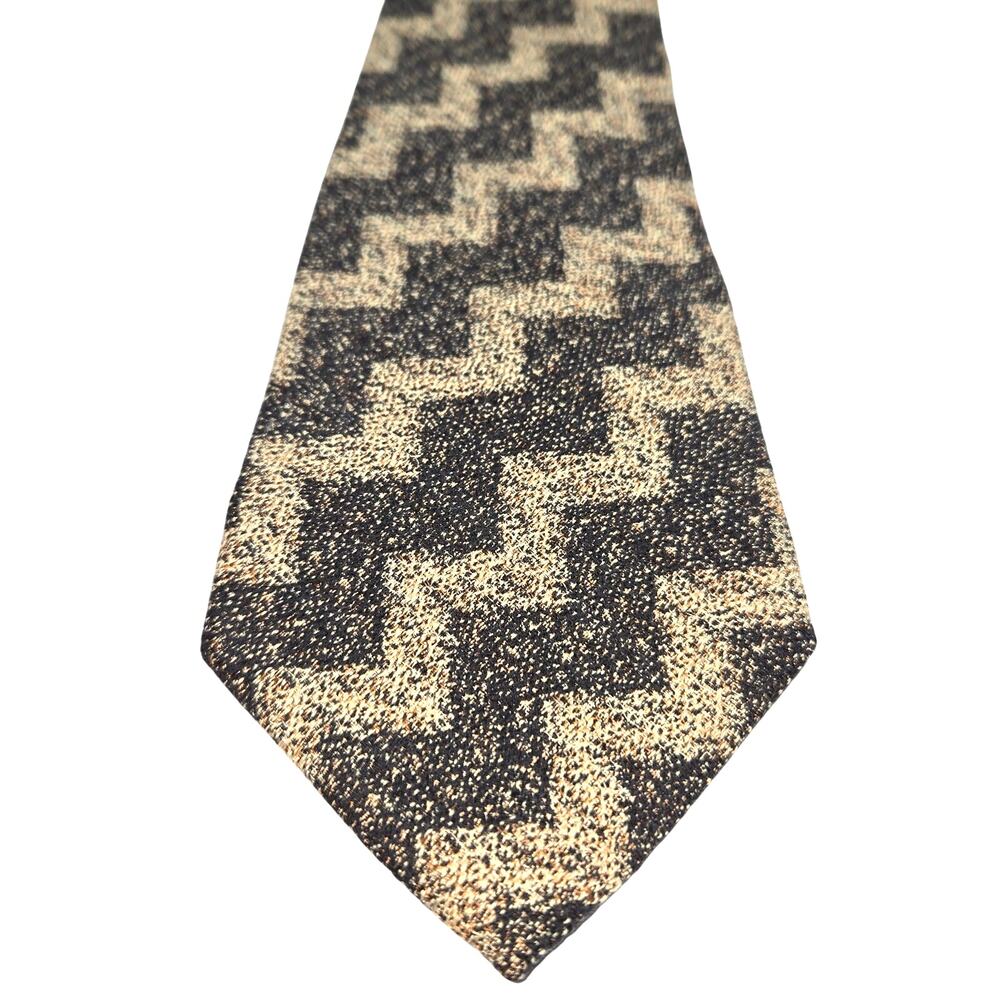 Bachrach 100% Silk Luxury Fashion Tie 3 3/4 wide 60 long